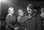 Aleksandra Śląska (Inga), Kalina Jędrusik (Luzzy), Tadeusz Łomnicki (Jan)<br/> fot. Edward Hartwig